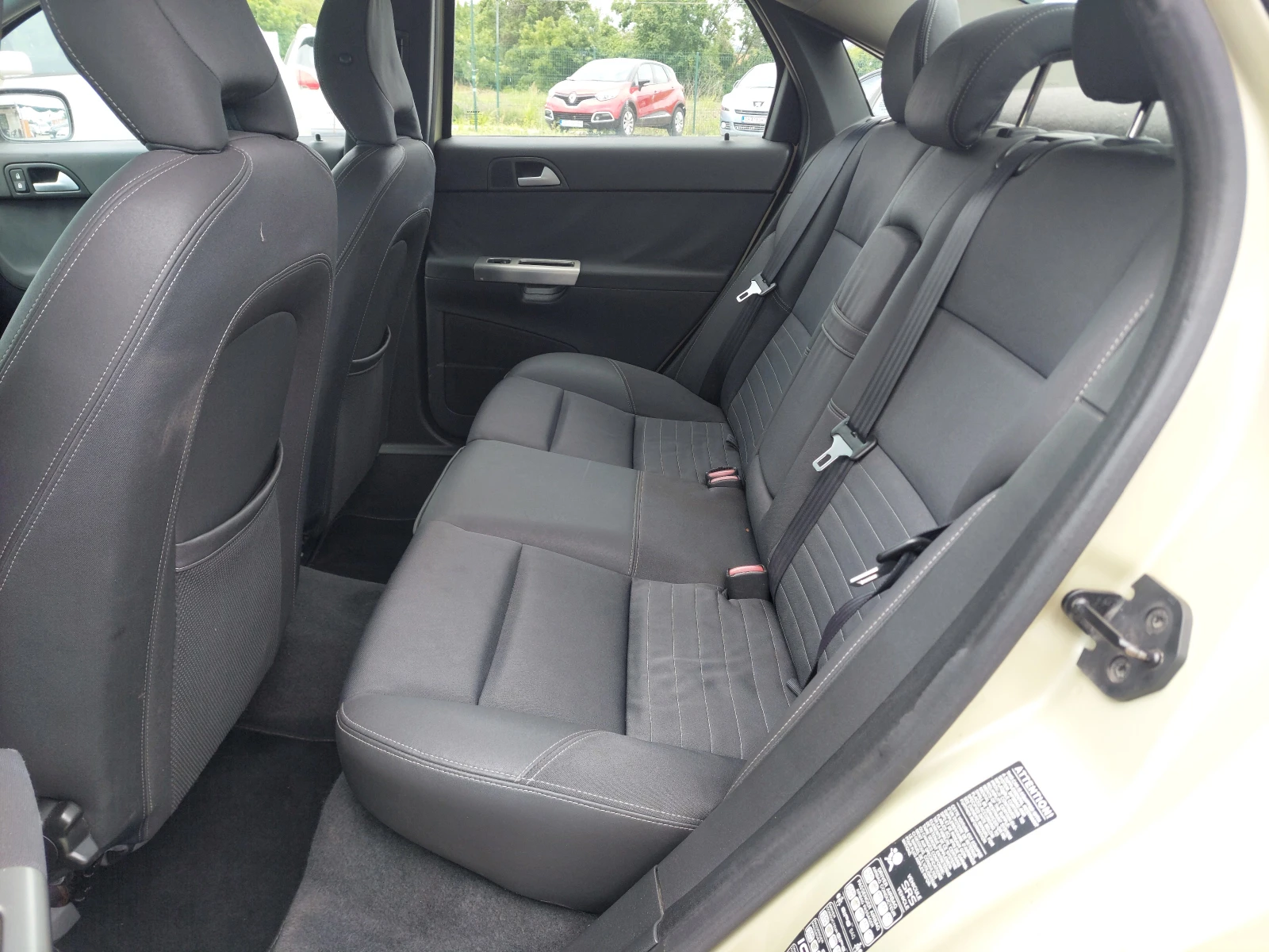 Volvo S40 2.0D, снимка 9 - Автомобили и джипове - 55478448