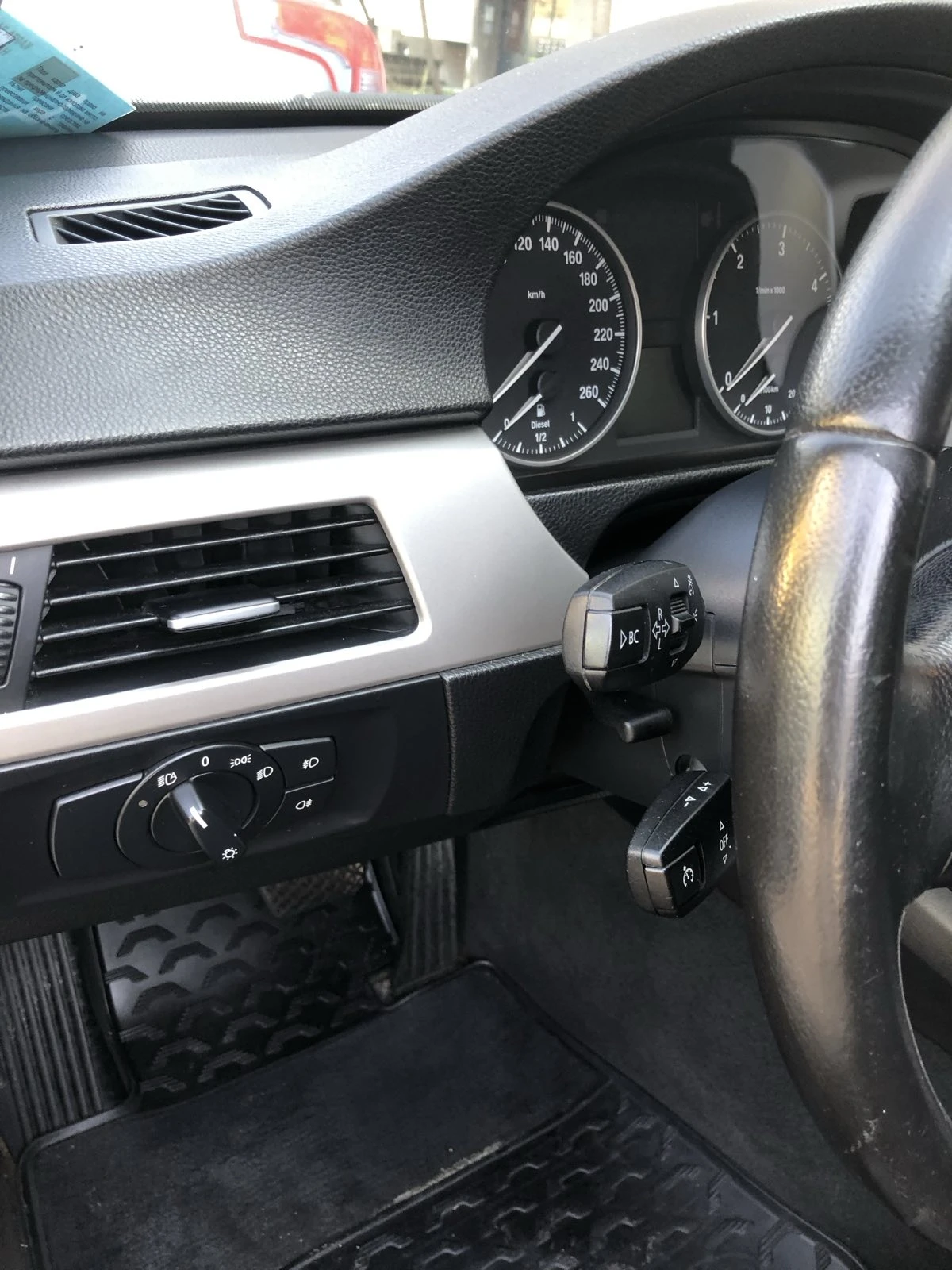 BMW 320 E91 Automat / RECARO / Angel Eyes / Cruise Control, снимка 12 - Автомобили и джипове - 56063855