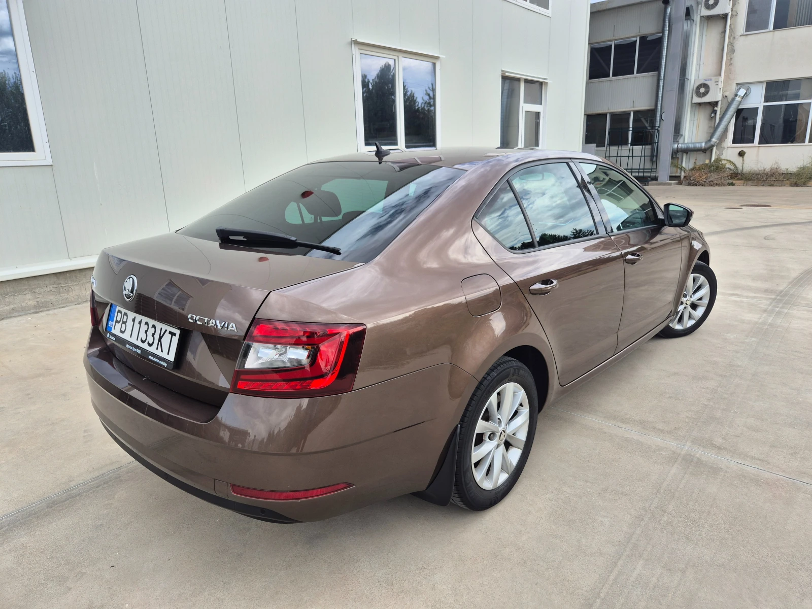 Skoda Octavia, снимка 3 - Автомобили и джипове - 56180120