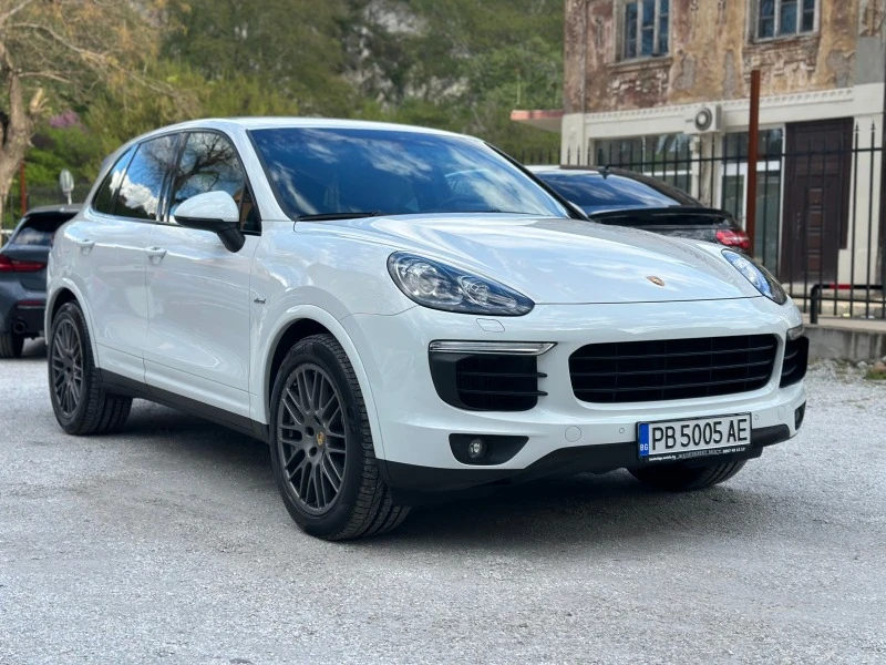 Porsche Cayenne 3.0D PLATINUM EDITON  ТОП СЪСТОЯНИЕ CARPLAY, снимка 2 - Автомобили и джипове - 45197967