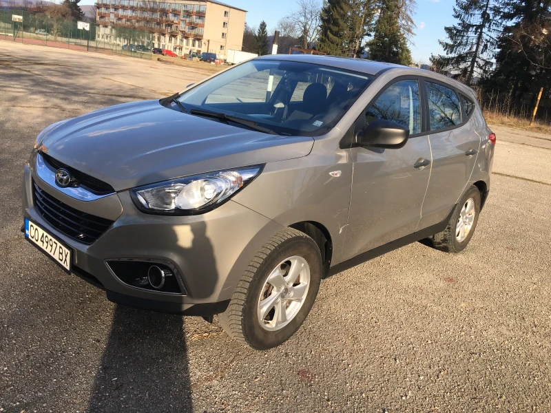 Hyundai IX35 2.0i, снимка 2 - Автомобили и джипове - 48948509