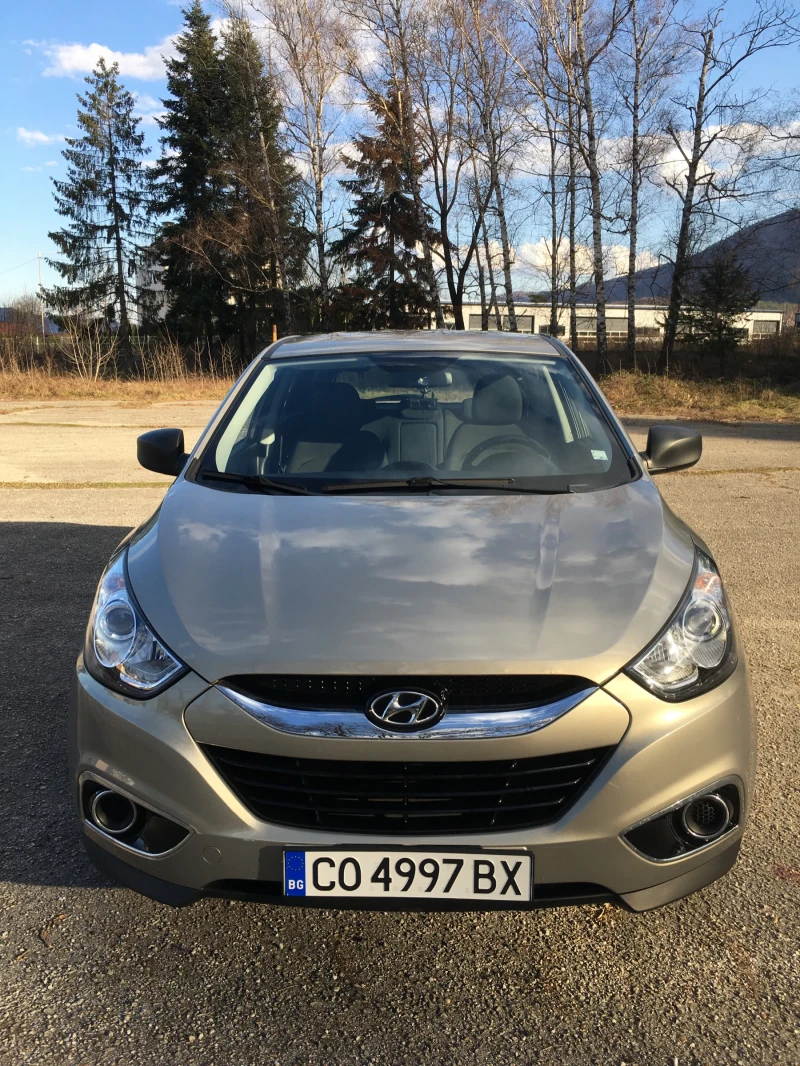 Hyundai IX35 2.0i, снимка 1 - Автомобили и джипове - 48948509