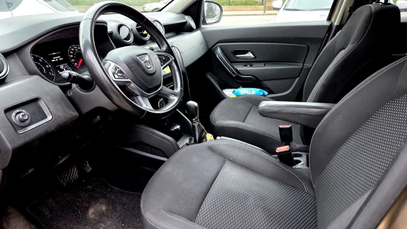 Dacia Duster 1.5DCI, снимка 7 - Автомобили и джипове - 53168735