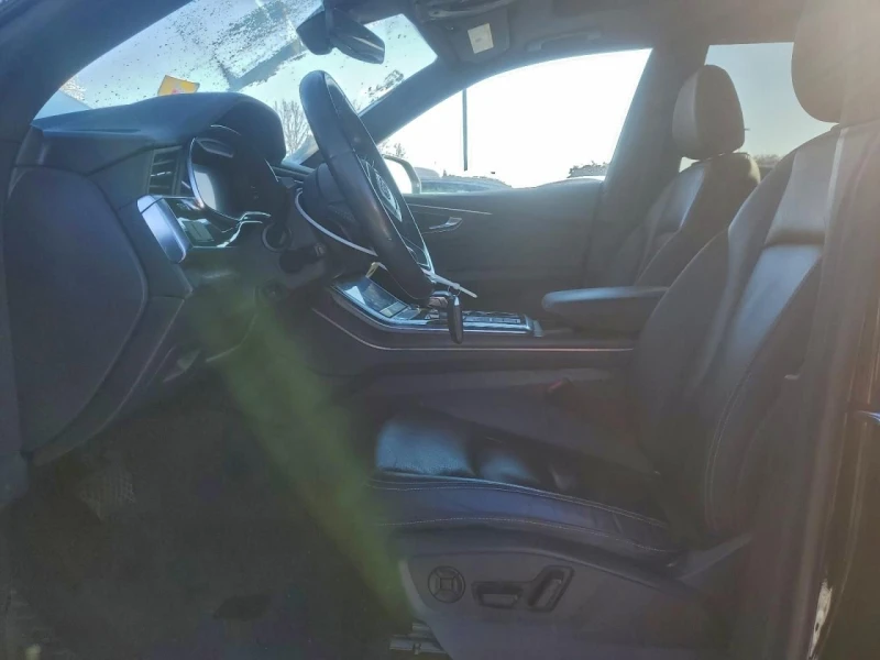 Audi Q8, снимка 7 - Автомобили и джипове - 53262324