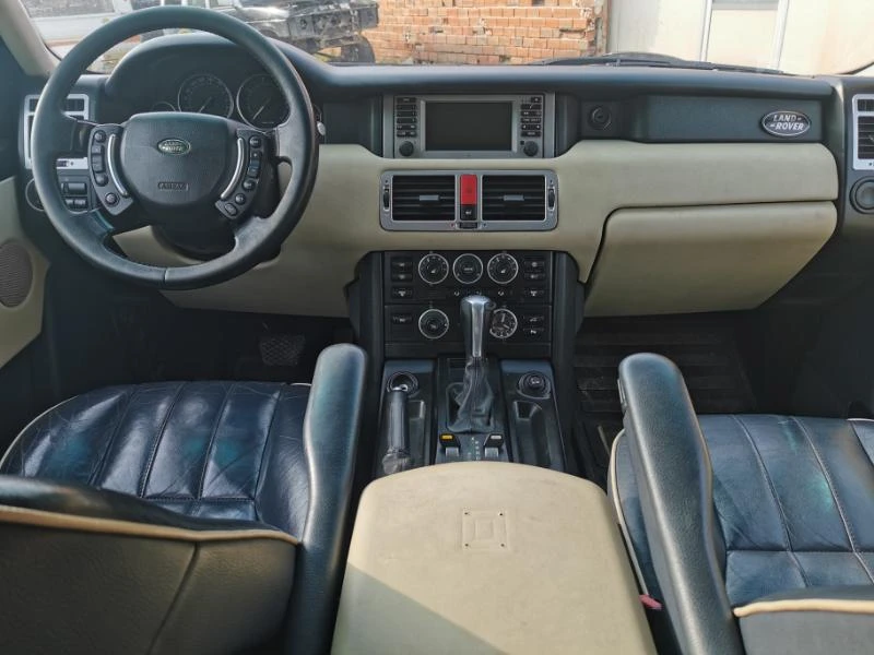 Land Rover Range rover Vogue 3.0 TD6, снимка 7 - Автомобили и джипове - 49387393