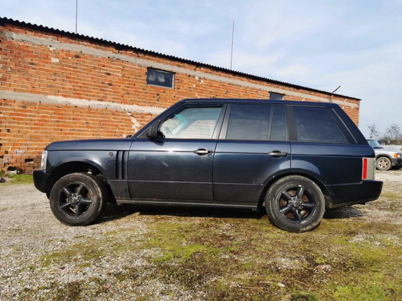 Land Rover Range rover Vogue 3.0 TD6, снимка 2 - Автомобили и джипове - 46523178