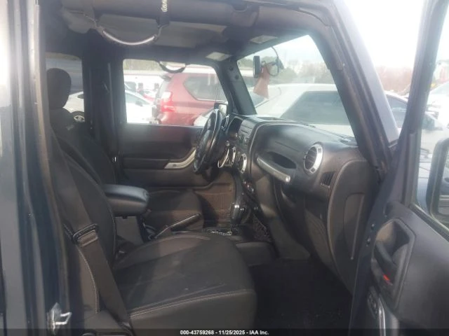 Jeep Wrangler UNLIMITED* SAHARA* 3.6* V6*  - изображение 8