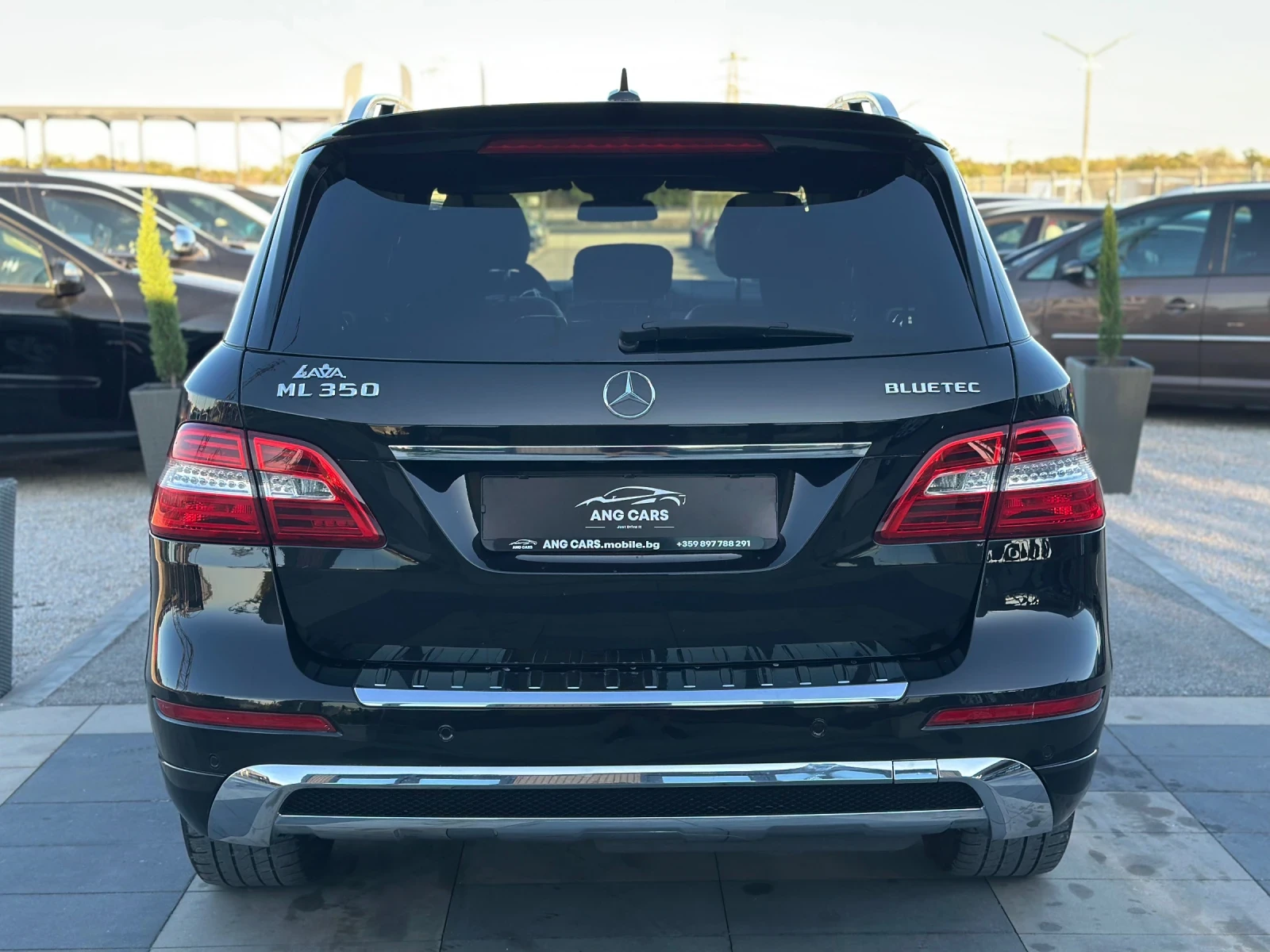 Mercedes-Benz ML 350 * AMG Line* Обдухване* Keyless* Панорама*  - изображение 8