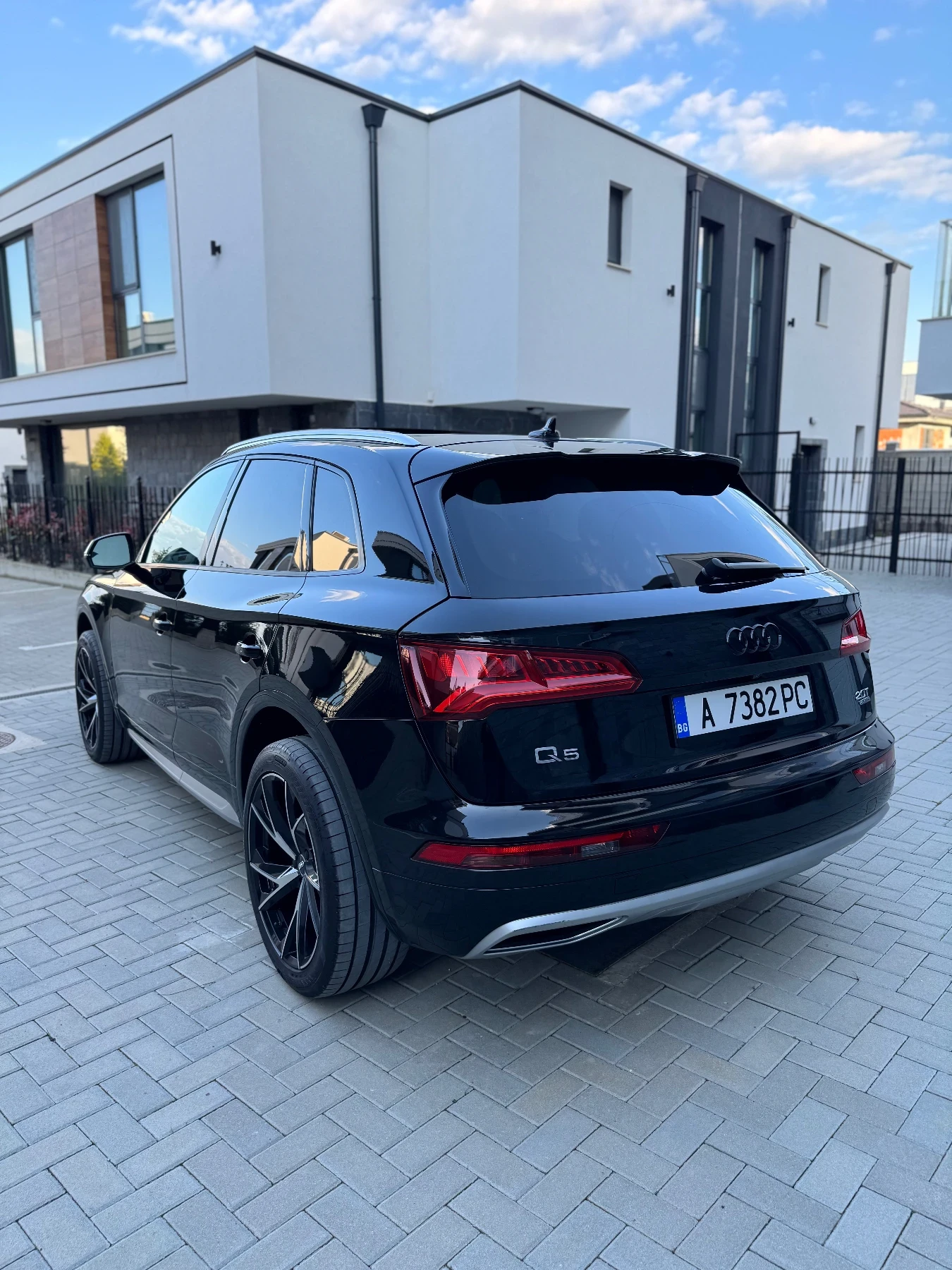 Audi Q5 2.0Т QUATTRO, снимка 5 - Автомобили и джипове - 53808823