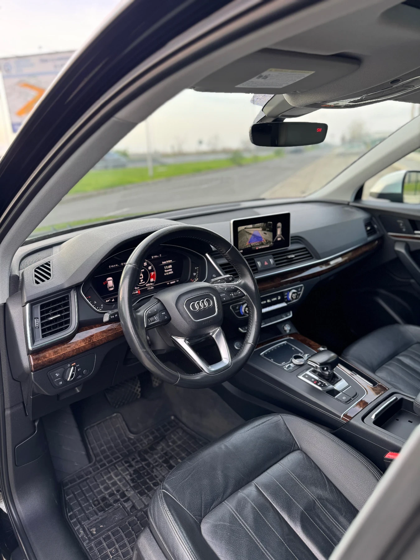 Audi Q5 2.0Т, снимка 7 - Автомобили и джипове - 53808823