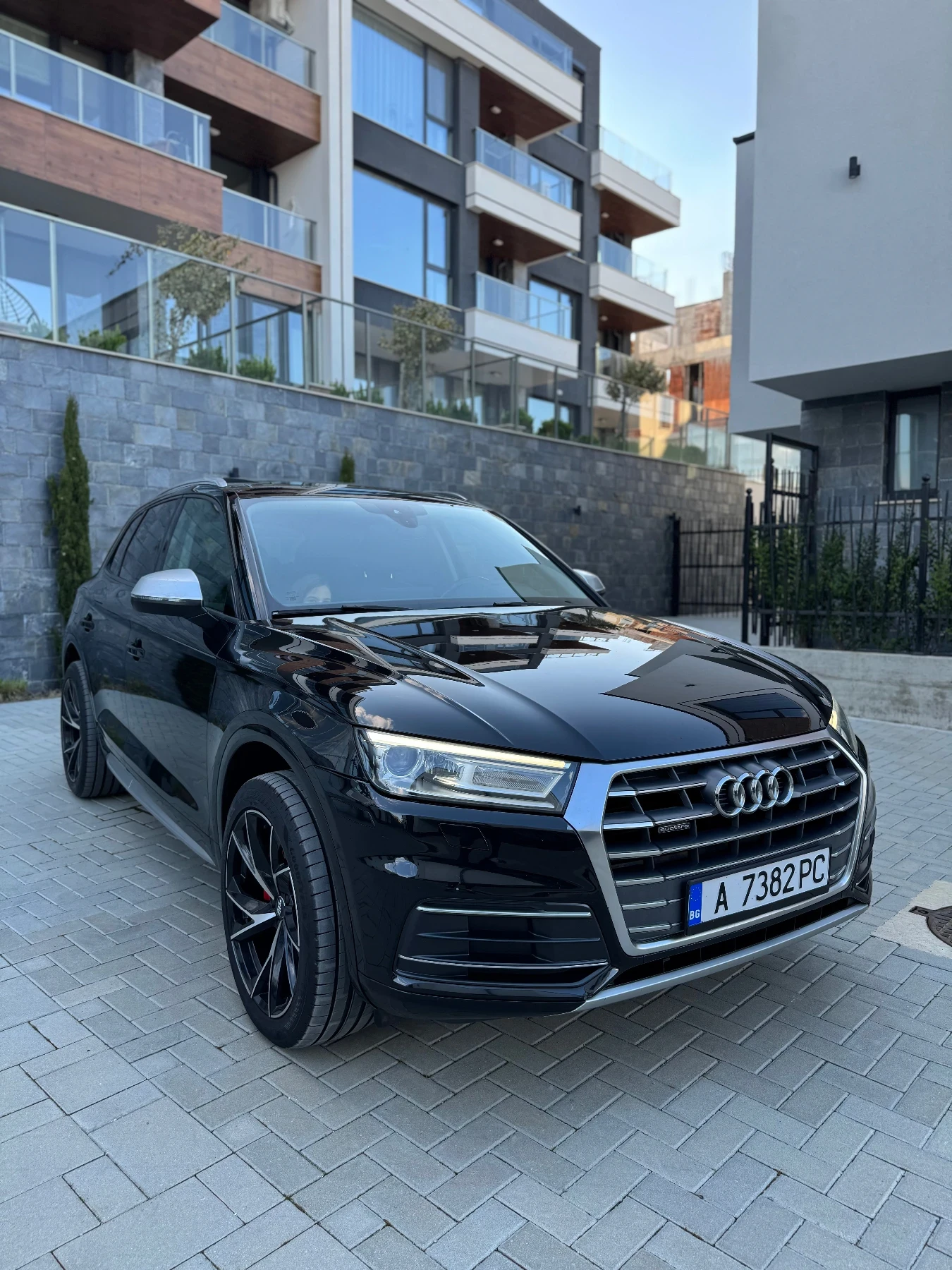 Audi Q5 2.0Т QUATTRO, снимка 2 - Автомобили и джипове - 53808823