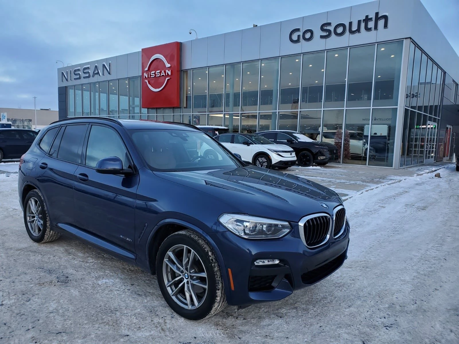 BMW X3 xDrive30i M-SPORT С РЕГИСТРАЦИЯ & АВТО КРЕДИТ | Auto.bg — изображение 1