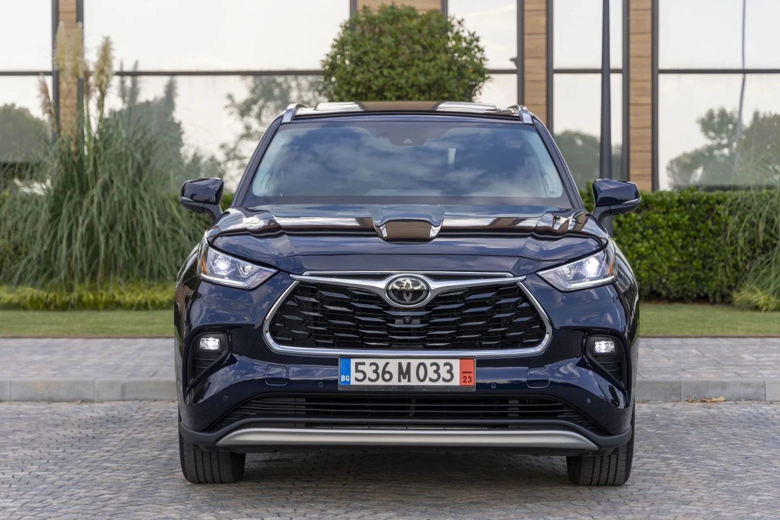 Toyota Highlander Platinum AWD 4x4, снимка 2 - Автомобили и джипове - 55162782