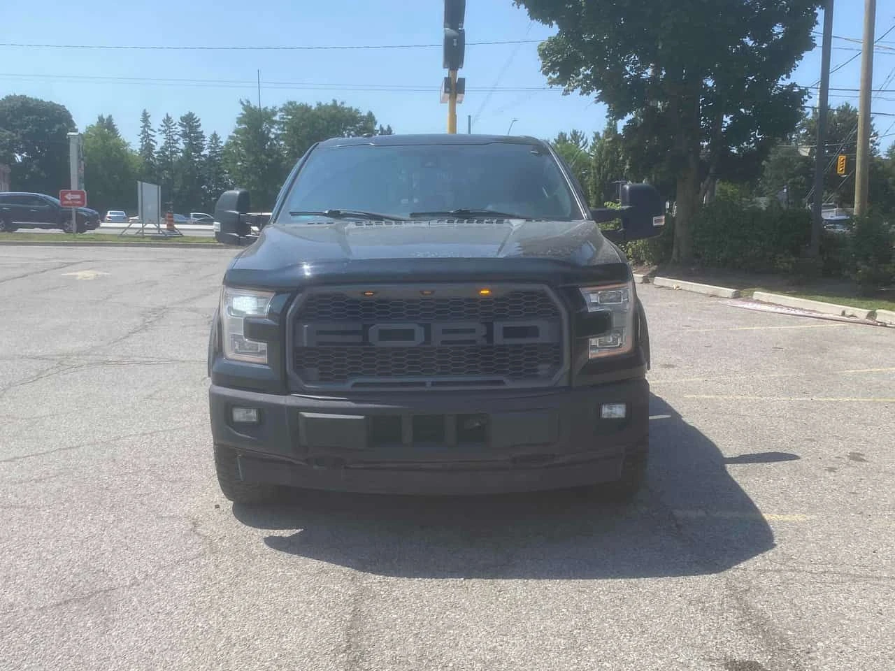 Ford F150 4WD SuperCrew LARIAT | CARFAX | АВТОКРЕДИТ , снимка 2 - Автомобили и джипове - 55526352