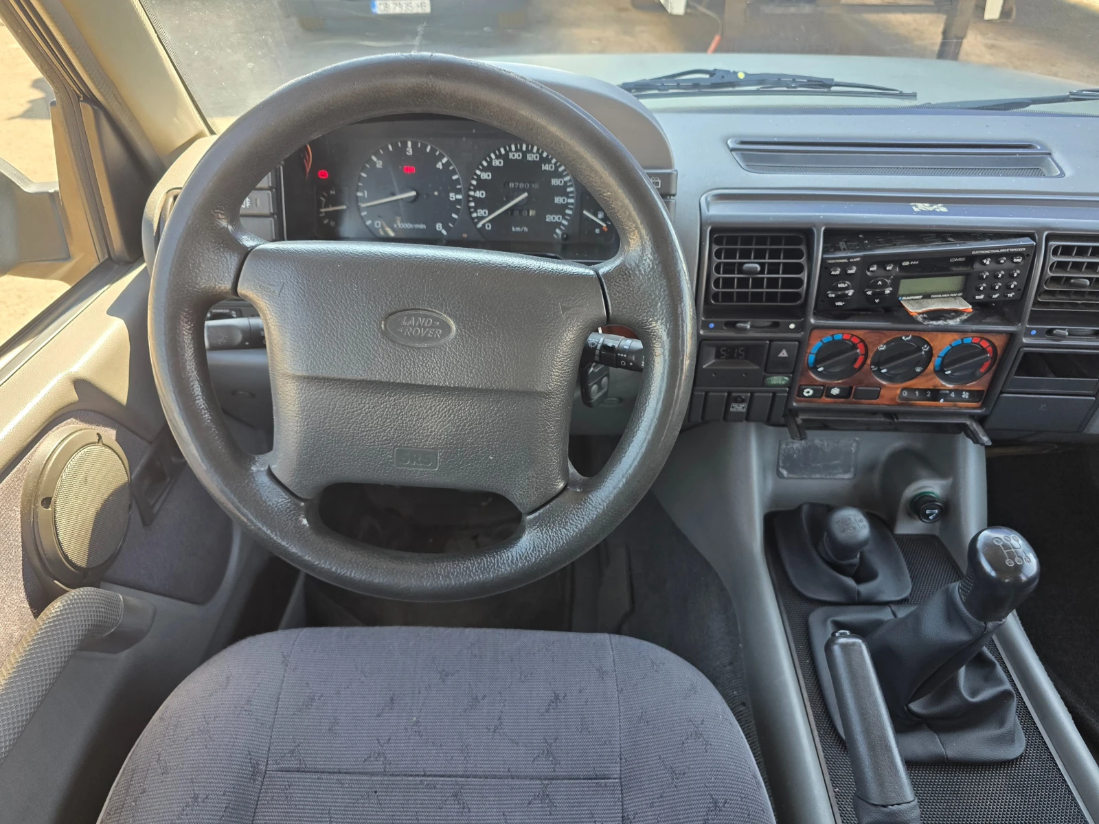 Land Rover Discovery 2.5D* 113кс* 4х4* КЛИМАТИК, снимка 14 - Автомобили и джипове - 55742118