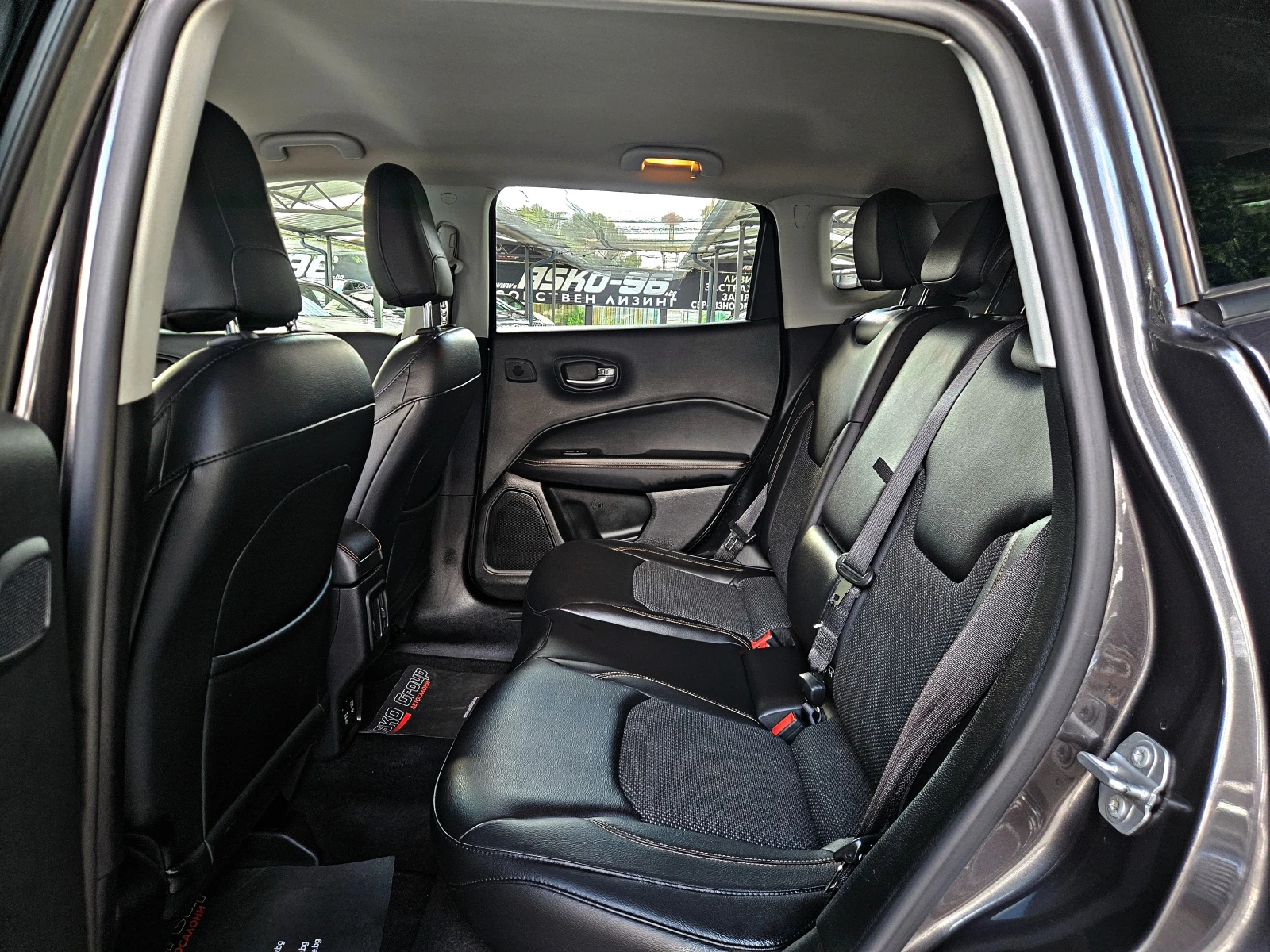 Jeep Compass LIMITED/4X4/DISTRON/LINE AS/BEATS/CAR PLAY/DSR/LIZ | Mobile.bg � ����������� 16