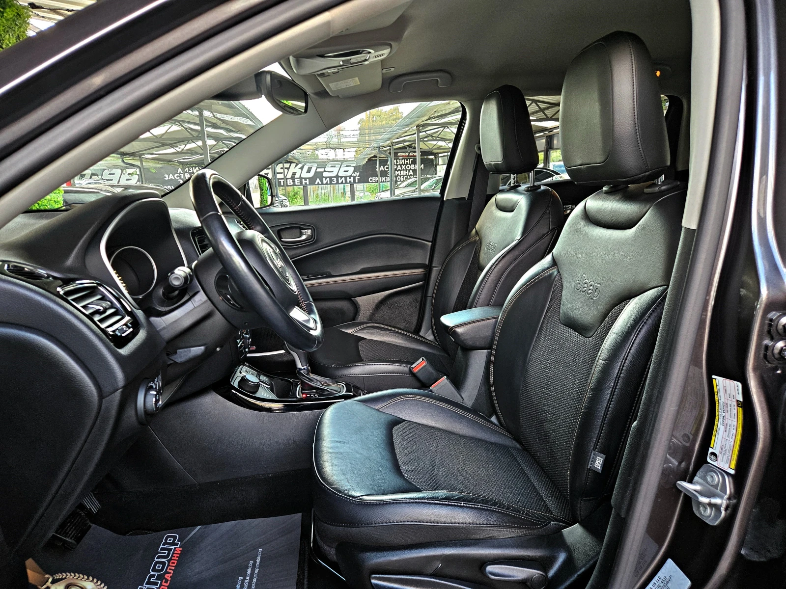 Jeep Compass LIMITED/4X4/DISTRON/LINE AS/BEATS/CAR PLAY/DSR/LIZ | Mobile.bg � ����������� 15