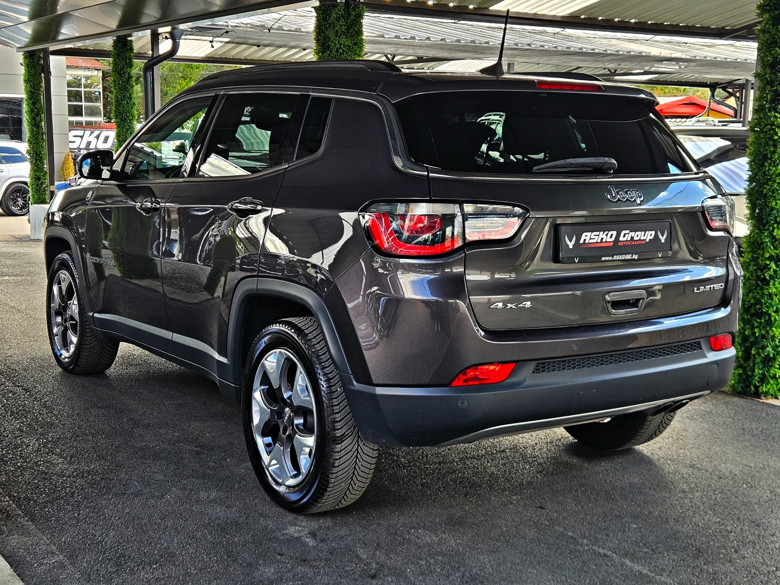 Jeep Compass LIMITED/4X4/DISTRON/LINE AS/BEATS/CAR PLAY/DSR/LIZ | Mobile.bg � ����������� 7