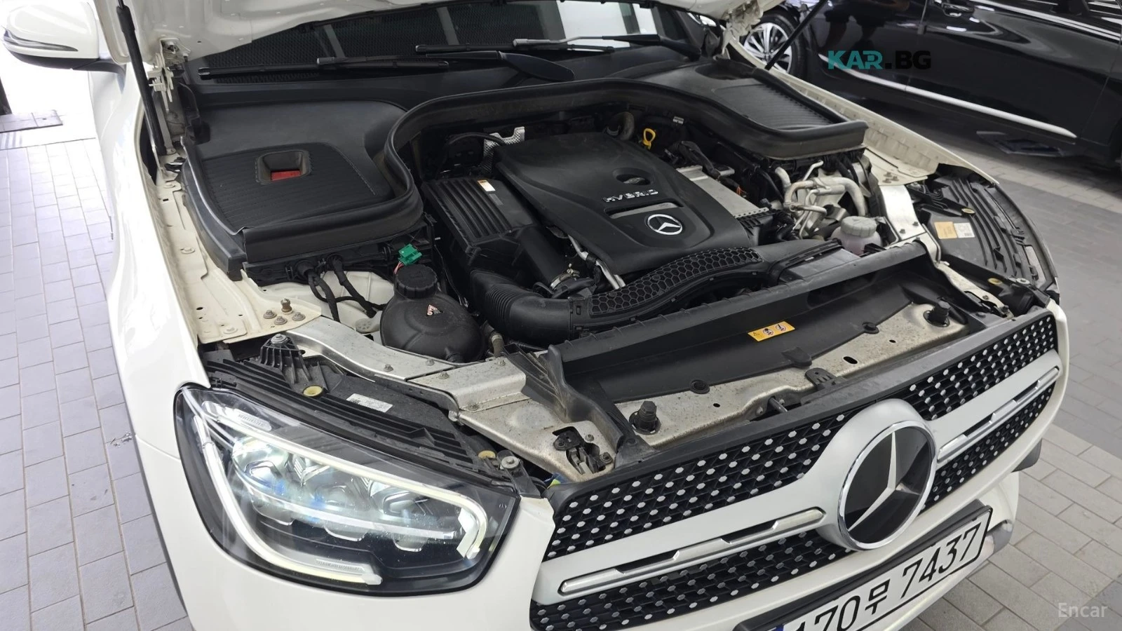 Mercedes-Benz GLC 300 AMG* DIGITAL* ПАМЕТ* КАМЕРА* HEADUP* , снимка 6 - Автомобили и джипове - 56170083