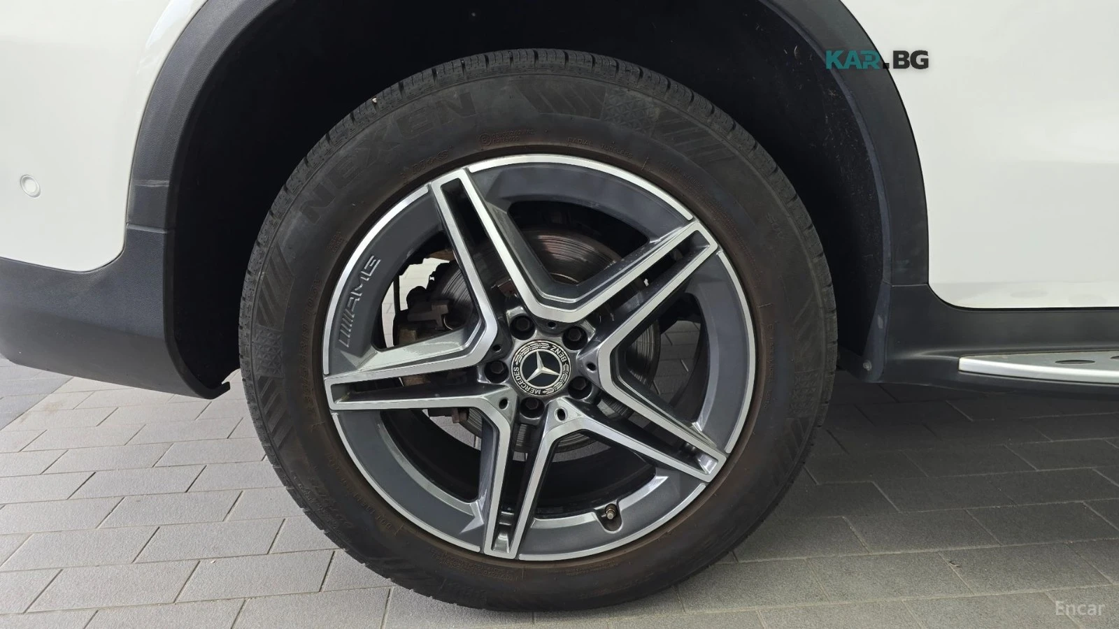 Mercedes-Benz GLC 300 AMG* DIGITAL* ПАМЕТ* КАМЕРА* HEADUP* , снимка 5 - Автомобили и джипове - 56170083