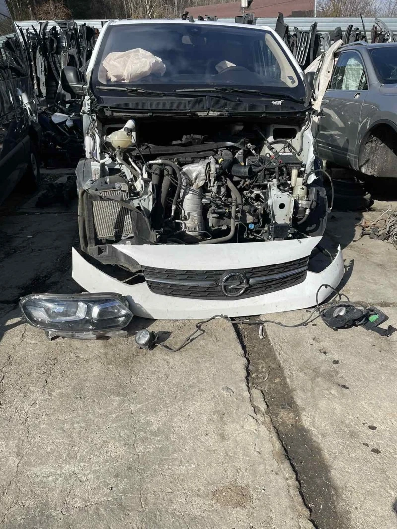 Opel Vivaro 1.5 CDTI 10Q4DK, снимка 4 - Бусове и автобуси - 40188428