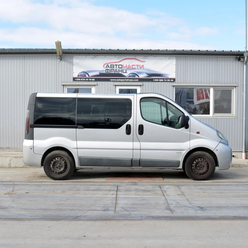 Opel Vivaro 2.5 DTI, снимка 2 - Бусове и автобуси - 44271796