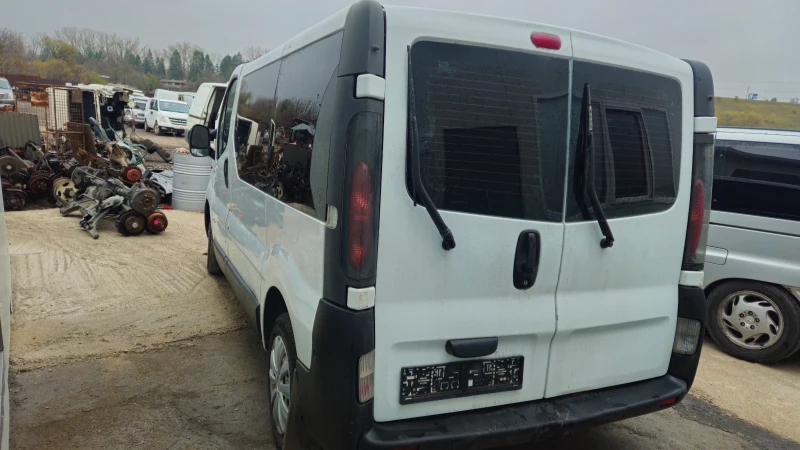 Renault Trafic 1.9dci/на части , снимка 4 - Бусове и автобуси - 47987007