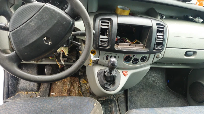 Renault Trafic 1.9dci/на части , снимка 6 - Бусове и автобуси - 47987007