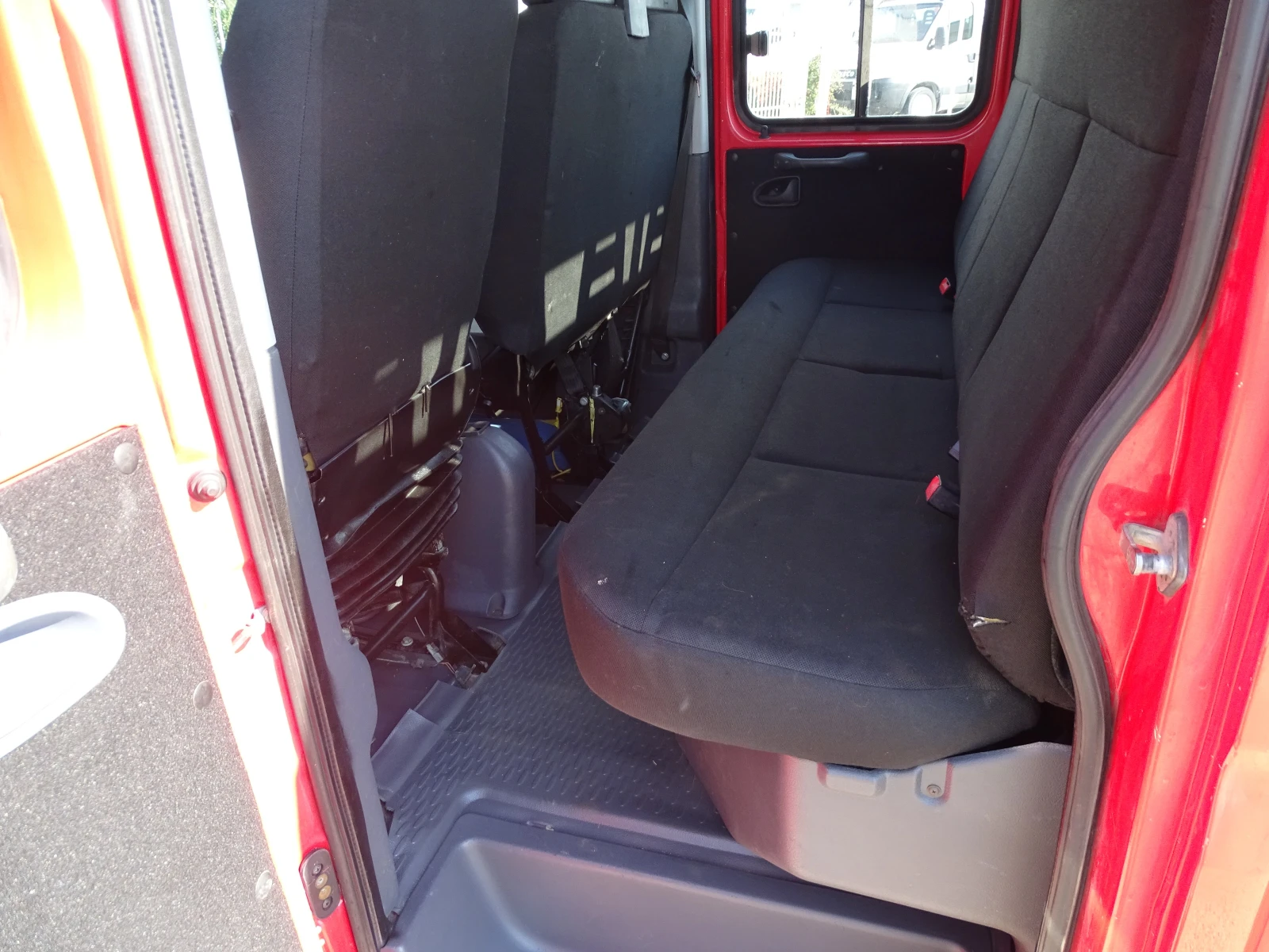 Iveco 35c15 3.0HPI  КАТ. * Б* 7-места, снимка 14 - Бусове и автобуси - 55062063