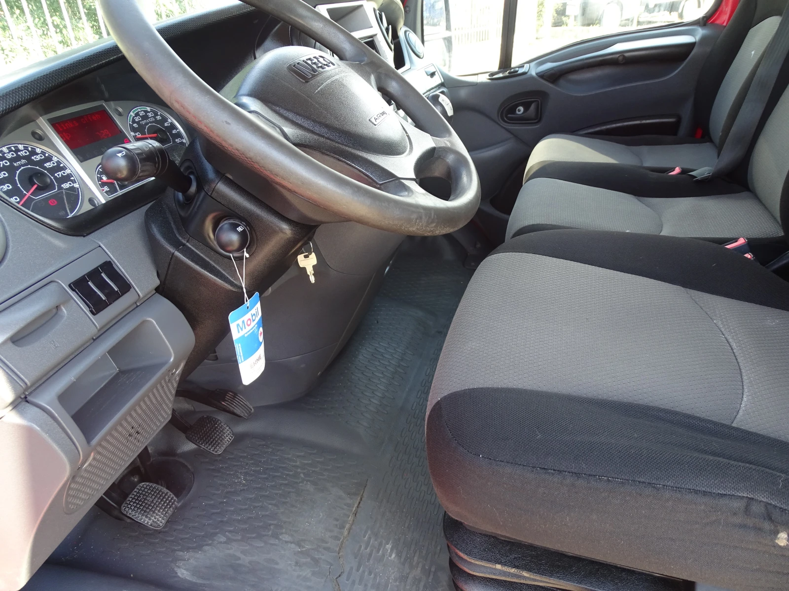 Iveco 35c15 3.0HPI  КАТ. * Б* 7-места, снимка 10 - Бусове и автобуси - 55062063