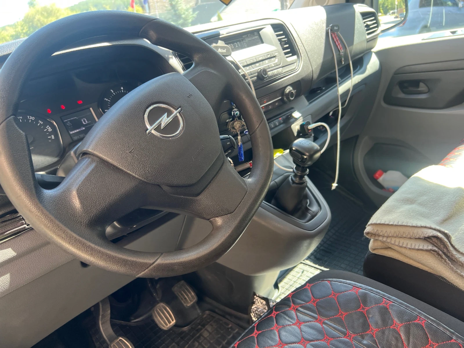 Opel Vivaro Long, снимка 5 - Бусове и автобуси - 55988865