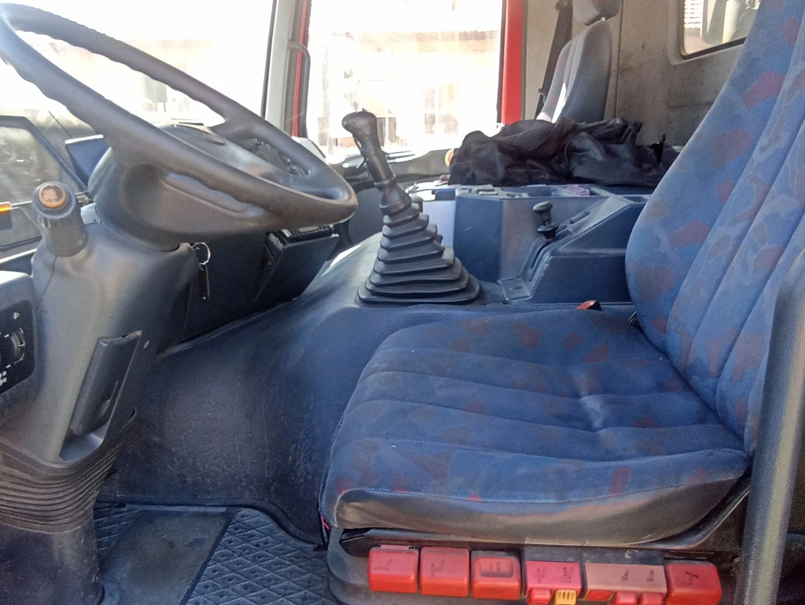 Mercedes-Benz 4143  - изображение 8