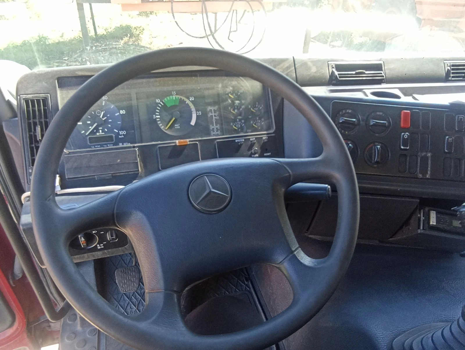 Mercedes-Benz 4143  - изображение 6