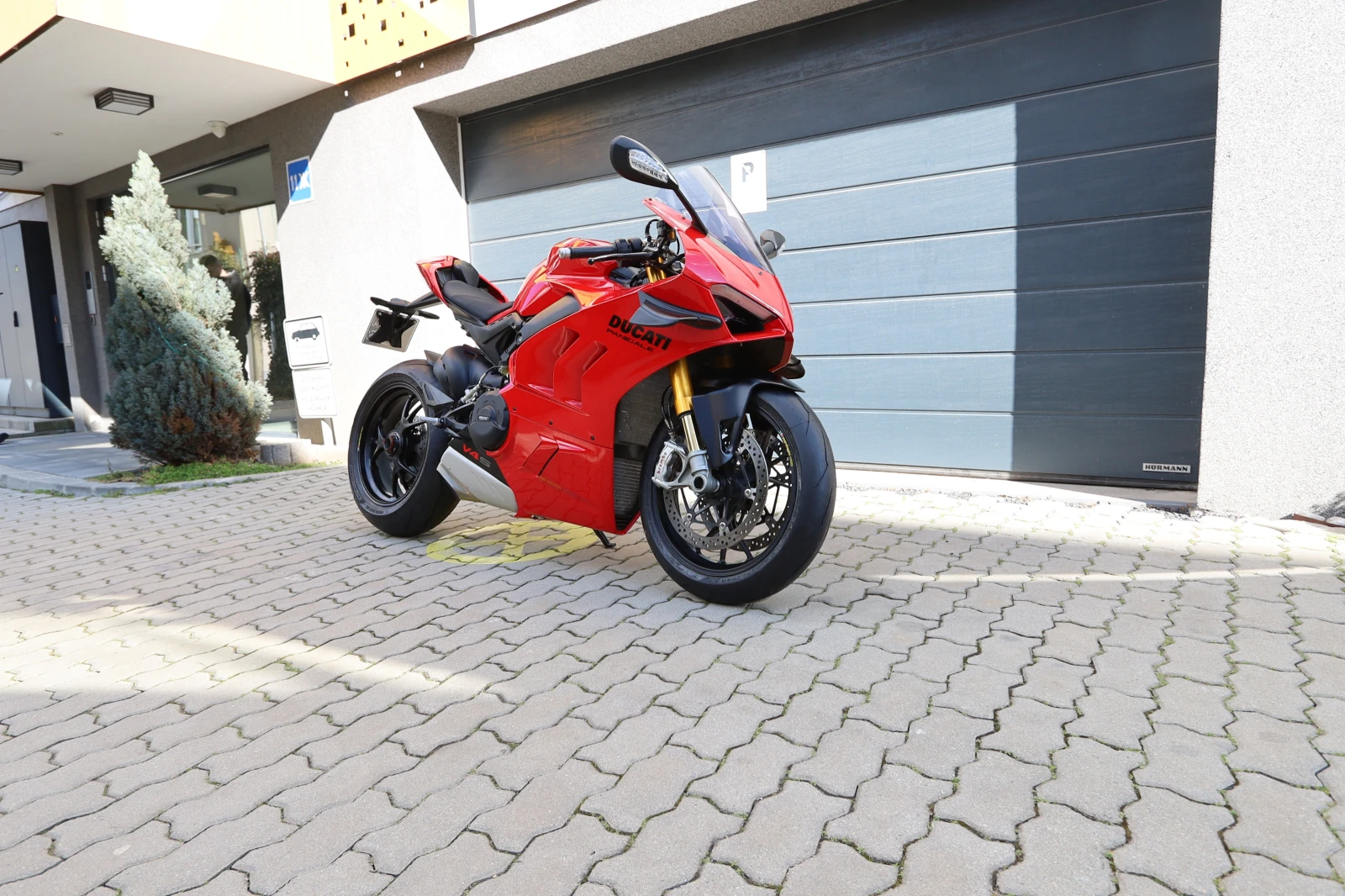 Ducati Panigale V4S - изображение 2