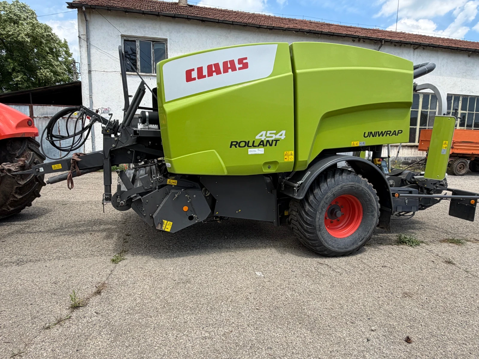 Балировачка Claas Rollant 454 RC Uniwrap