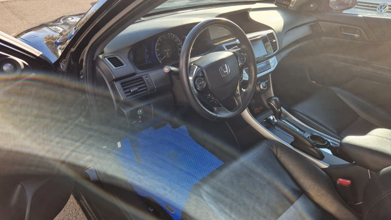 Honda Accord HYBRID TOURING , снимка 6 - Автомобили и джипове - 52811560