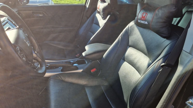 Honda Accord HYBRID TOURING , снимка 8 - Автомобили и джипове - 52811560
