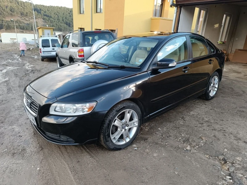 Volvo S40 Facelift , снимка 3 - Автомобили и джипове - 47058150