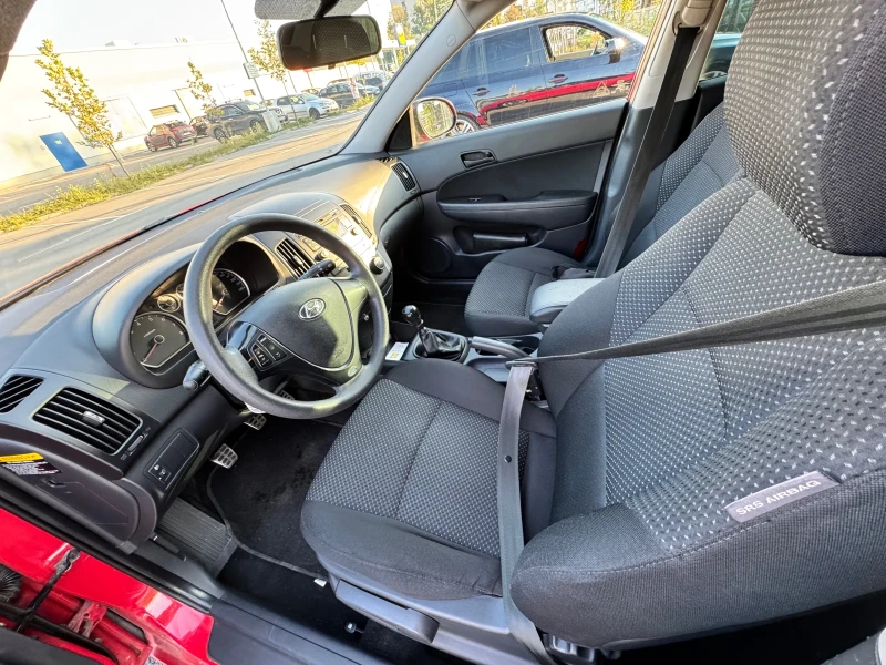 Hyundai I30, снимка 12 - Автомобили и джипове - 47333343