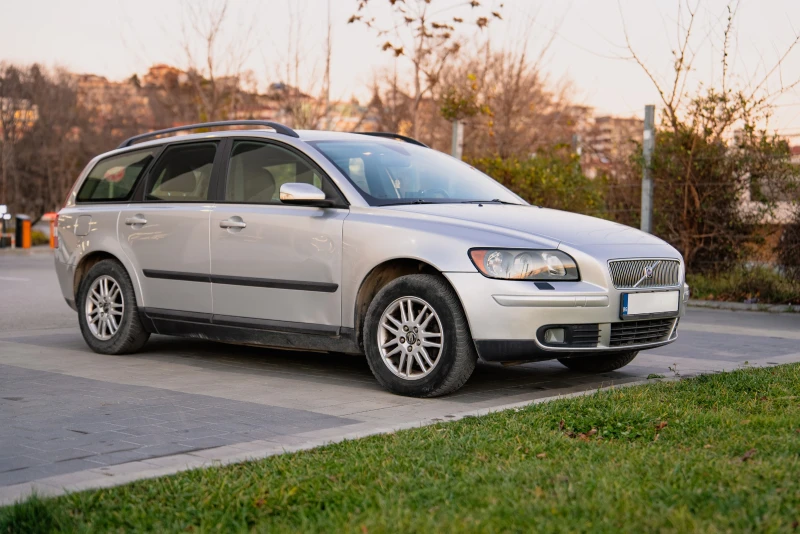 Volvo V50 1.8i газ инж., снимка 6 - Автомобили и джипове - 48083049