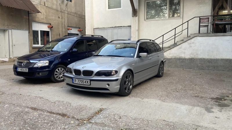 BMW 330, снимка 1 - Автомобили и джипове - 48954400