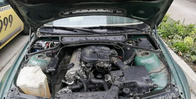 BMW 316, снимка 10 - Автомобили и джипове - 49625374