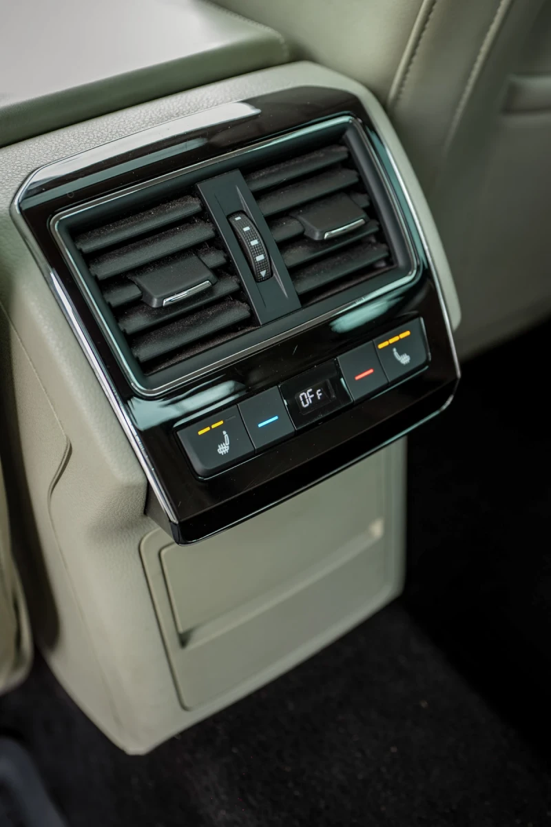 Skoda Superb 1.5TSI 7DSG Edition Style, снимка 11 - Автомобили и джипове - 51093933