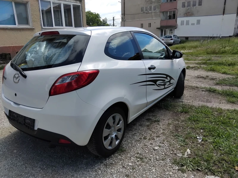 Mazda 2 1.4 , снимка 4 - Автомобили и джипове - 52356062