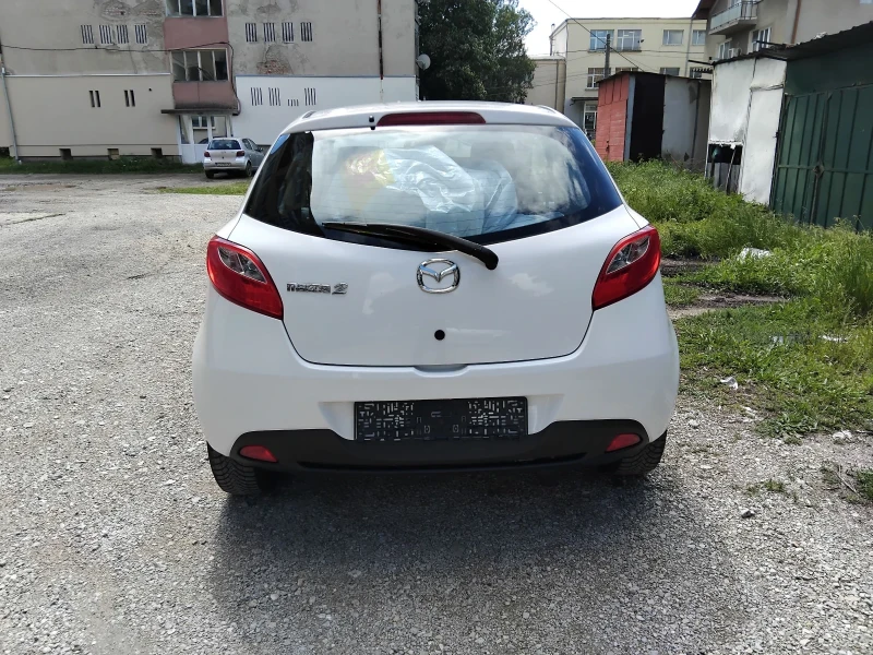 Mazda 2 1.4 , снимка 6 - Автомобили и джипове - 52356062