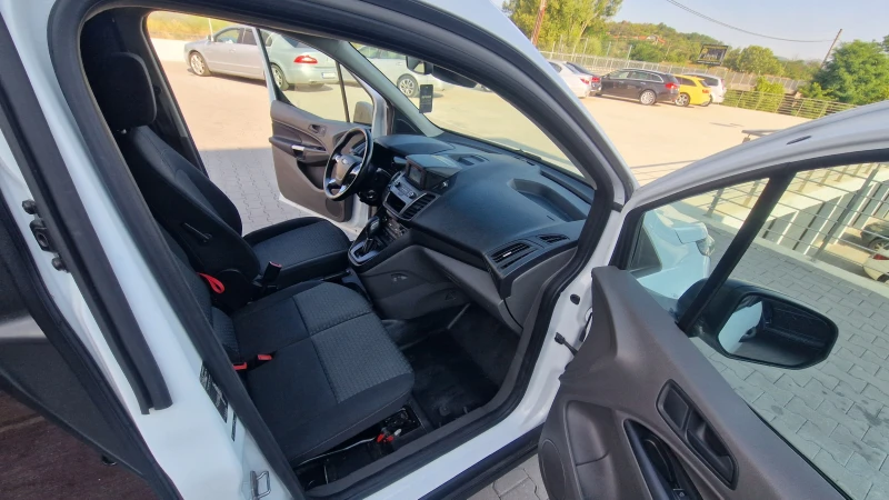 Ford Connect АВТОМАТ ЛИЗИНГ, снимка 9 - Автомобили и джипове - 51059435