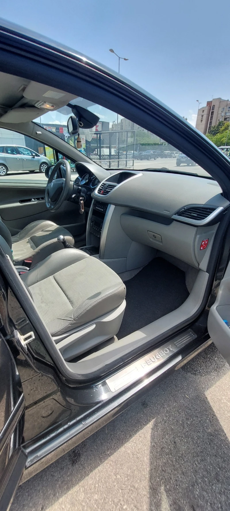 Peugeot 207, снимка 6 - Автомобили и джипове - 52588529