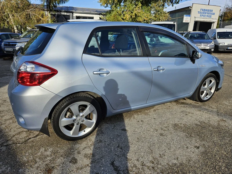 Toyota Auris 1.8  100.к.с HYBRID, снимка 5 - Автомобили и джипове - 52201293