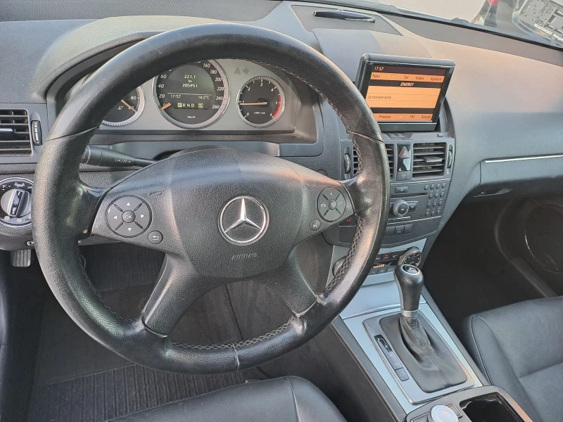 Mercedes-Benz C 220 2, 2CDI, AVTOMAT, КОЖА, снимка 15 - Автомобили и джипове - 52226396