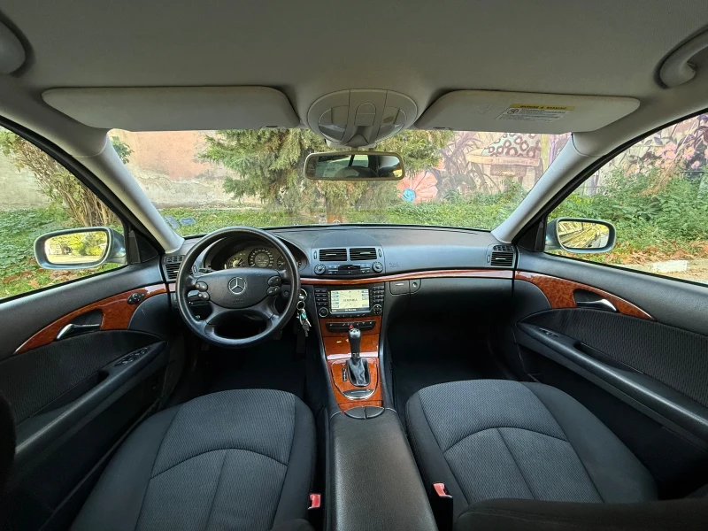 Mercedes-Benz E 320 CDI, снимка 8 - Автомобили и джипове - 52281666
